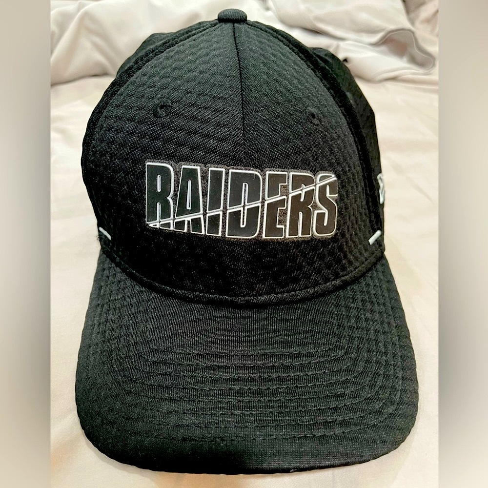 Men’s Las Vegas Raiders Training camp hat- L/XL